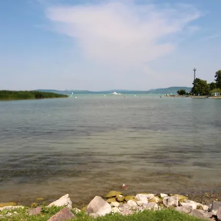 Zsuzsanna Apartmanhaz Balatonboglár