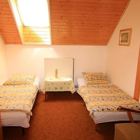 Zsuzsanna Apartmanhaz Apartament Balatonboglár